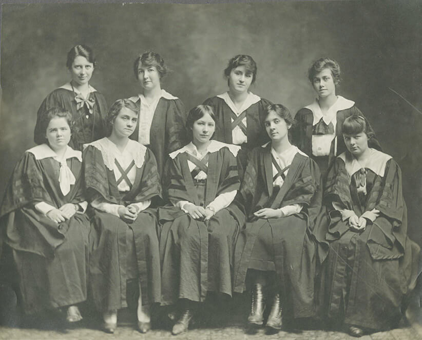 Loretto College and St. Joseph’s College Class of 1920.
The class photo was taken in 1918 in their second year.